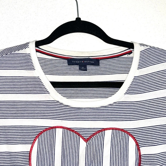 Tommy Hilfiger White & Blue Striped Embroidered Heart Front Tee Medium Women’s - Picture 2 of 11